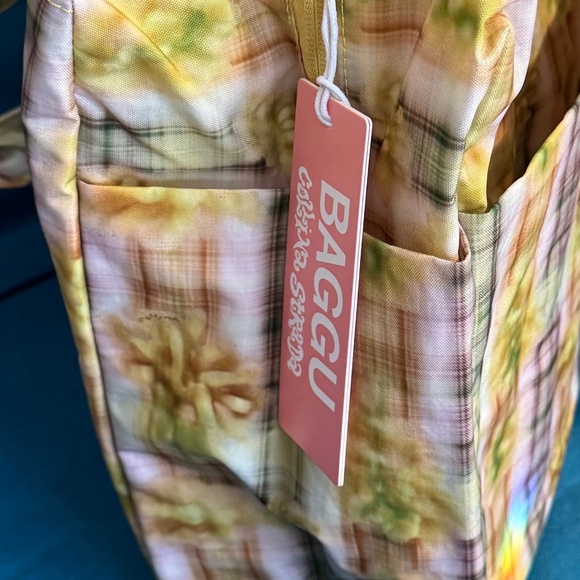 NEW! BAGGU Retired Pattern (Collina Strada NWT Small Cloud Carry-on Boxer Plaid) - Picture 9 of 9